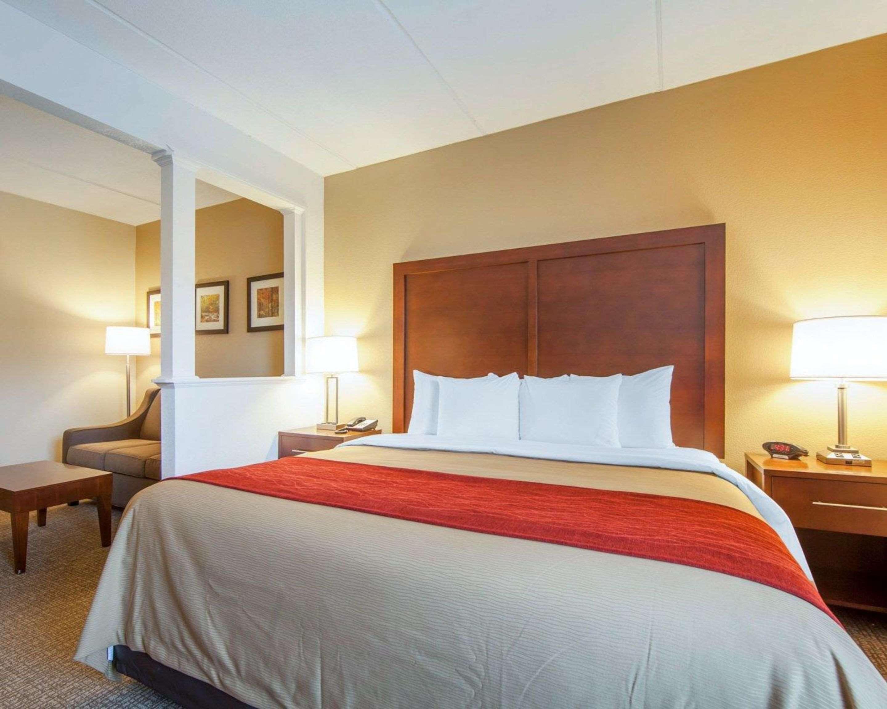 Comfort Inn At Royal Blue Pioneer Buitenkant foto
