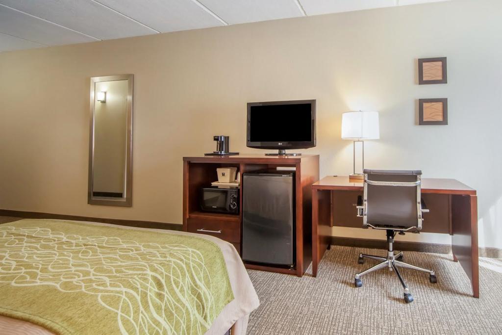 Comfort Inn At Royal Blue Pioneer Buitenkant foto