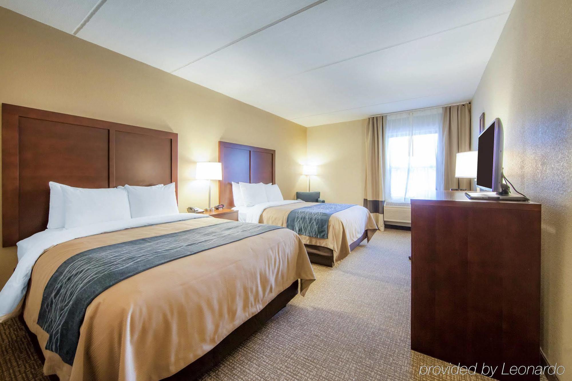Comfort Inn At Royal Blue Pioneer Buitenkant foto