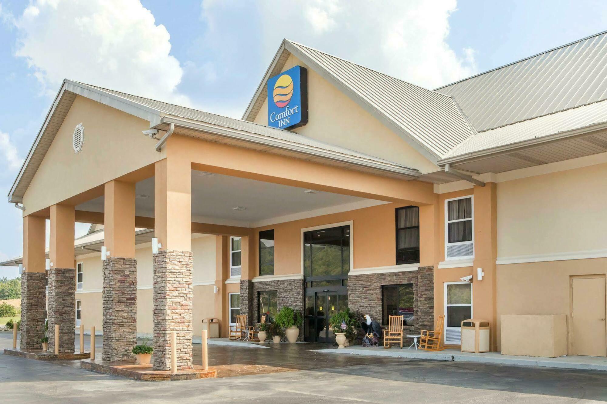 Comfort Inn At Royal Blue Pioneer Buitenkant foto